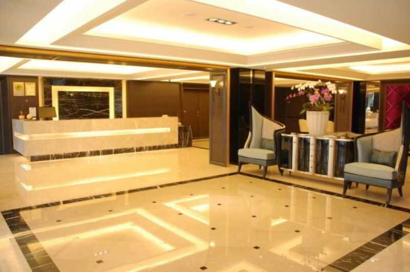Felicity Business Hotel Taizhong Zewnętrze zdjęcie